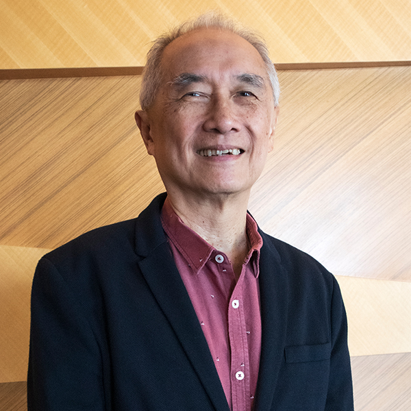 Mr Dennis Tan
