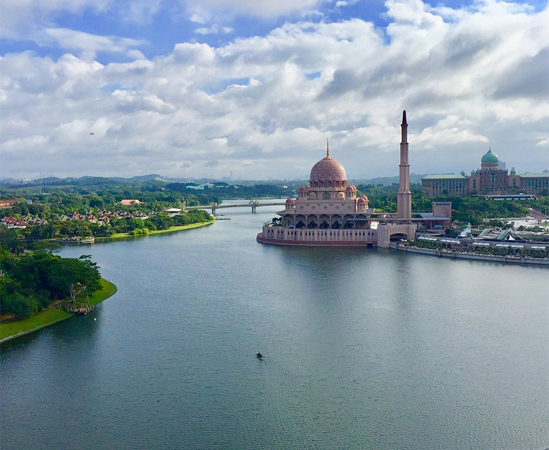 putrajaya lake discover everly putrajaya